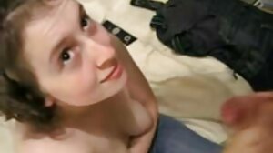 Legs finns det porr på netflix On Shoulders scen med sexiga Adriana Chechik från GirlCum